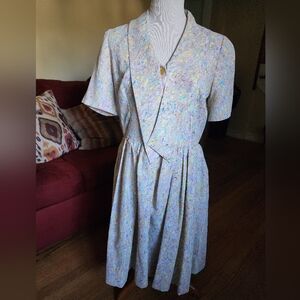 Chic Pastel Floral Midi Dress